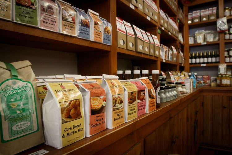 Cider Mill Store - Shelves - Mayer Brothers